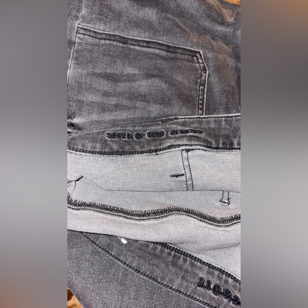AMERICAN EAGLE SUPER HI-RISE JEGGINGS 
SIZE 22 GRAY - Picture 3 of 5
